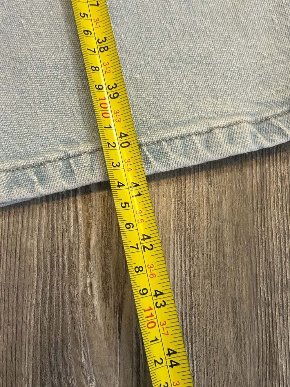 Time and Tru Women's Light Wash Wide Leg Jeans - Picture 5 of 7